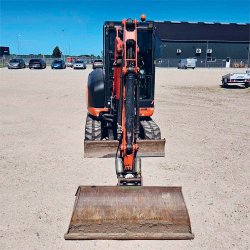 Brugt Kubota KX027-4 - minigraver / mini excavator 2,7 ton, �rgang 2021 - Tiltman - Kom med et bud