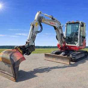 Brugt Takeuchi TB240 - Gravemaskine / excavator 4 ton - Engcon Rotortilt, �rgang 2017 - Auktion - Kom med et bud