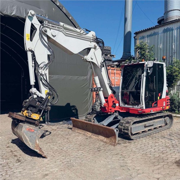 Brugt Takeuchi TB290-2 - Gravemaskine / excavator 8,4 ton - Engcon Rotortilt, �rgang 2021 - Auktion - Kom med et bud