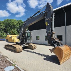 Brugt Volvo EC250 DL Gravemaskine / excavator 27 ton, �rgang 2012 - Centralsm�ring - Kom med et bud
