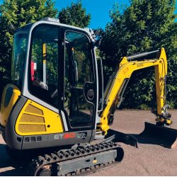 Brugt Wacker Neuson ET20 Minigraver 2.2 Ton / mini excavator, �rgang 2022 - Engcon tiltrotator - Auktion - Kom med et bud