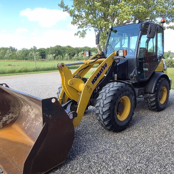 Brugt Komatsu WA70-7 Minil�sser - 5 Ton - Auktion - Kom med et bud