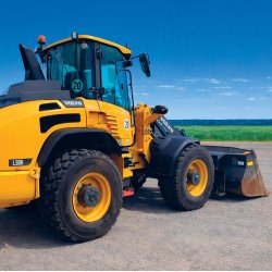Brugt Volvo L 50 H Gummil�sser - Auktion - Kom med et bud