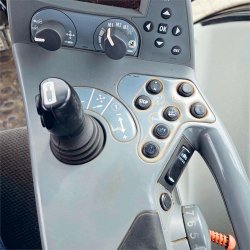 Brugt Valtra 202, �rgang 2011 - Bl� - Auktion - Kom med et bud