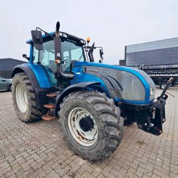 Brugt Valtra 202, �rgang 2011 - Bl� - Auktion - Kom med et bud