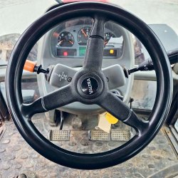 Brugt Valtra 202, �rgang 2011 - R�d - Auktion - Kom med et bud