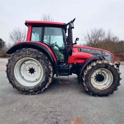 Brugt Valtra 202, �rgang 2011 - R�d - Auktion - Kom med et bud